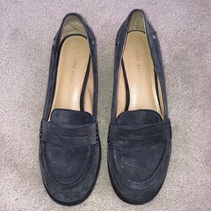 GUC Nine West suede shoes